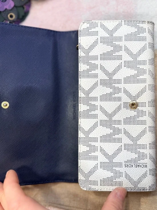 Michael Kors Fulton Flap Continental Wallet - Picture 7 of 11